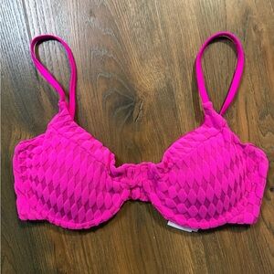 NWT- Good American Vibrant Pink Bikini Top with Underwire